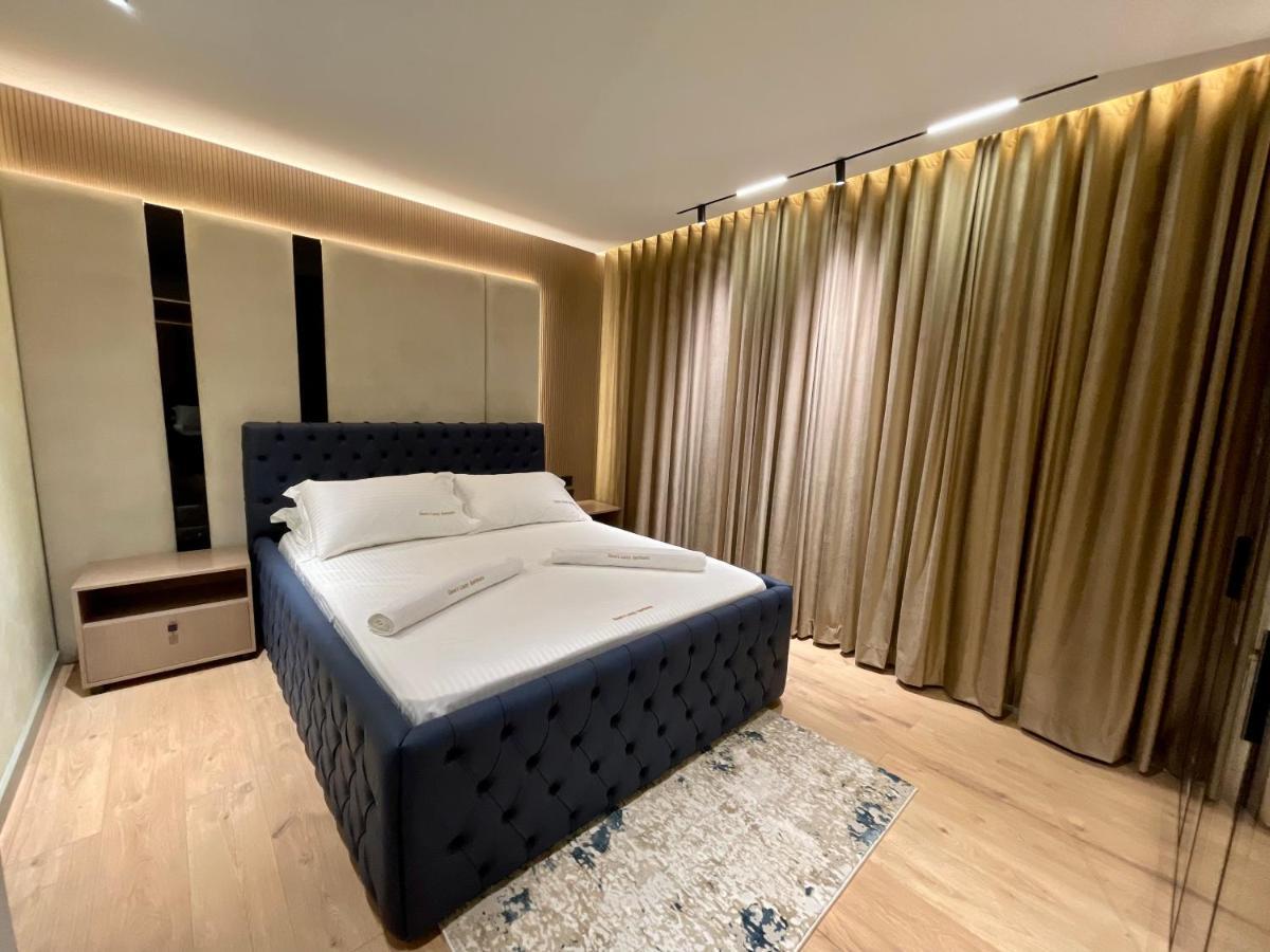 Queens Luxury Apartments 地拉那 外观 照片